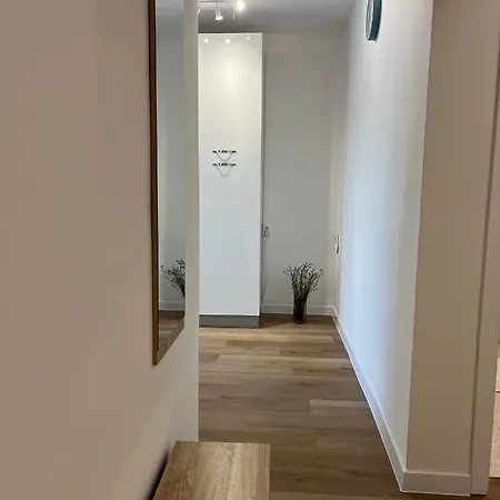 Tim Apartman *